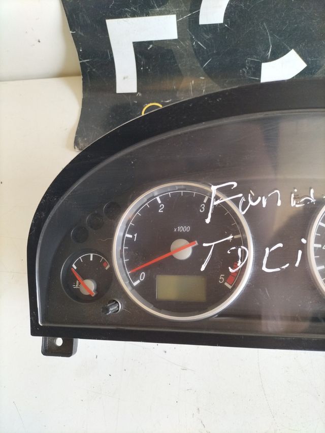 Cuadro de instrumentos Ford Mondeo 2 2.0 TDCI
referencia original : 187F-10849