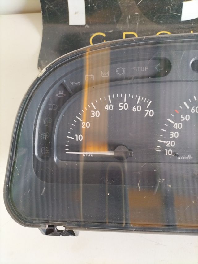 Cuadro de instrumentos Renault Laguna 1 Gasolina o Diesel
referencia original : 7700416806