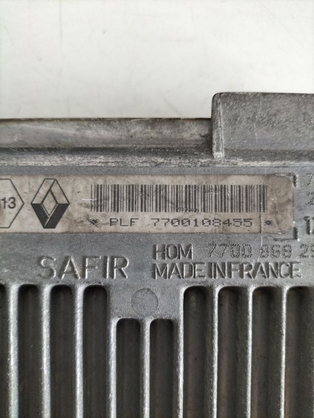 centralita motor Renault /sagem
referencia original : 7700108455 - 7700868295 - 7700108487
