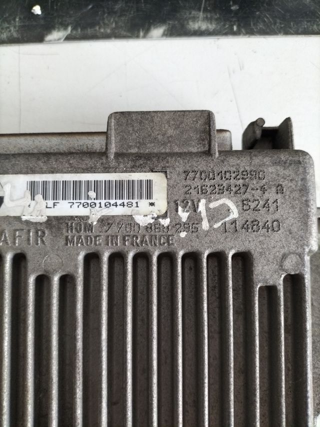 Centralita motor Renault/ Sagem
Referencia original : 7700104481 - 7700868295 - 7700102990
