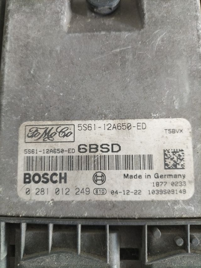 Centralita motor FORD Fiesta - Fusion 1.6 Tdci /Bosch Referencia 0281012249
5S61-12A650-ED - 5S61-12A650ED