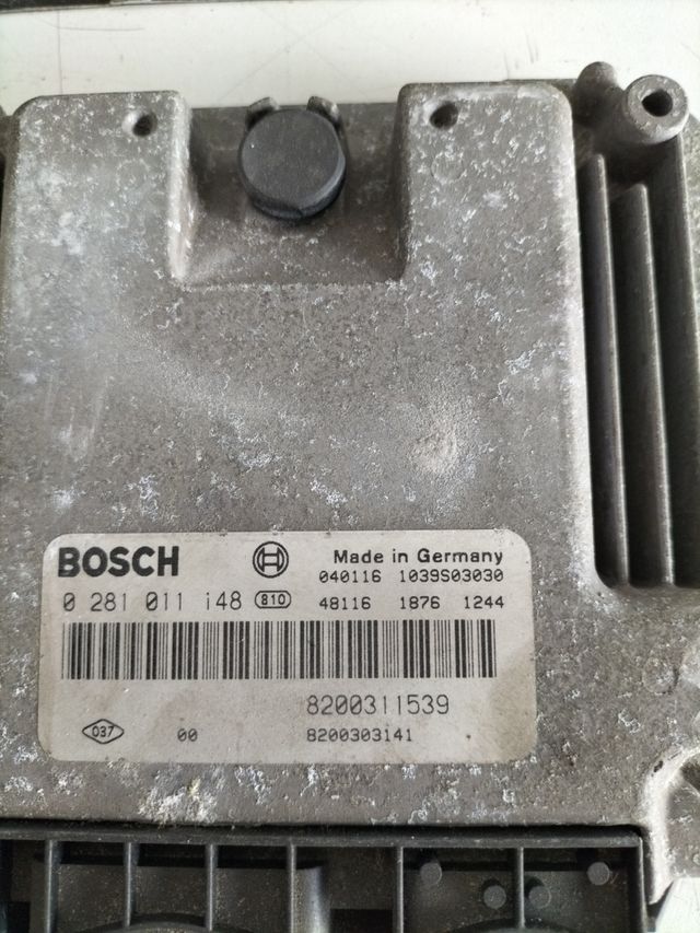 Centralita motor Renault
Referencia original Renault : 8200311539
Referencia original Bosch : 0281011148