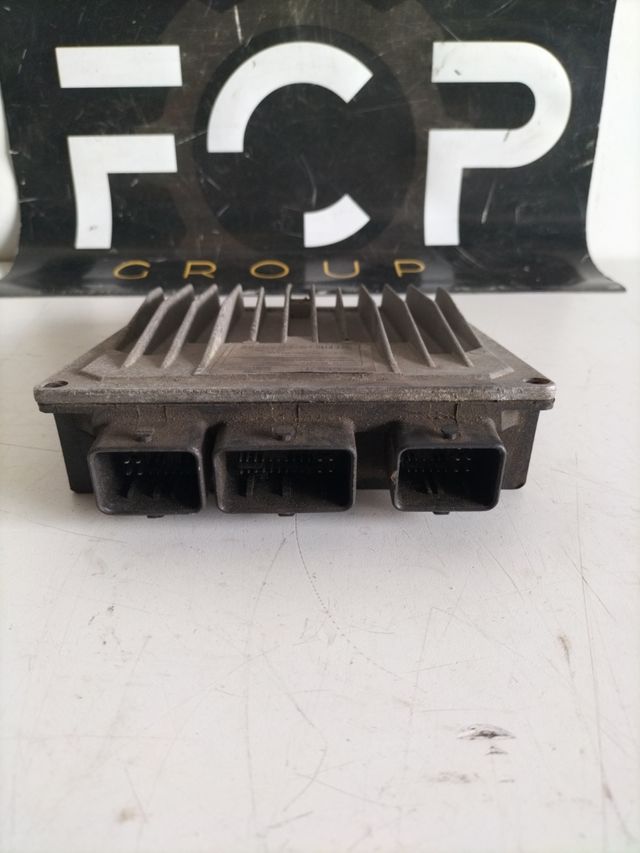 Centralita motor Renault  / Delphi
Referencia original : 8200193227      DDCR 80931F