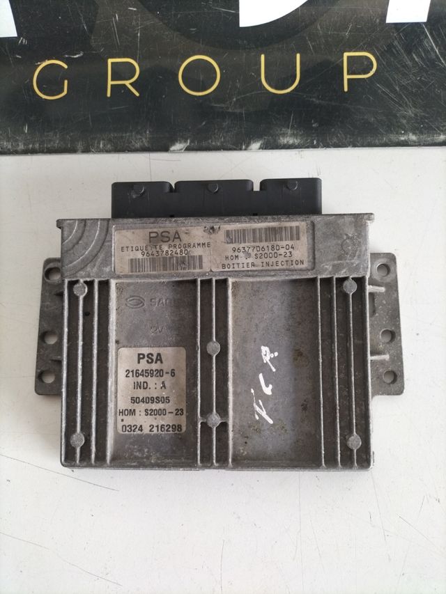 Centralita motor Peugeot Citroën
Referencia original : 9643782480 - 9637706180-04