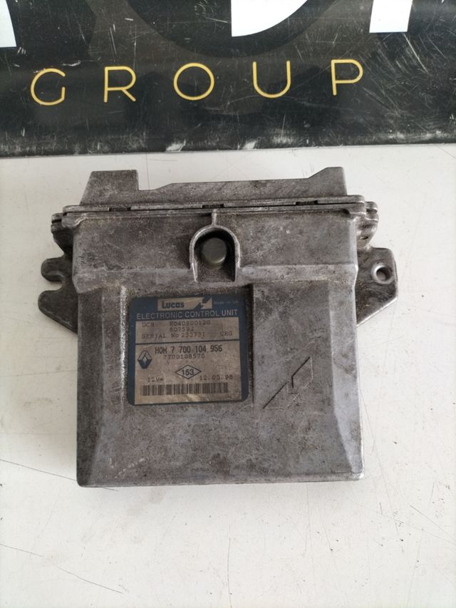 Centralita motor Renault 1.9 D
Referencia original : 7700104956 - 7700108570