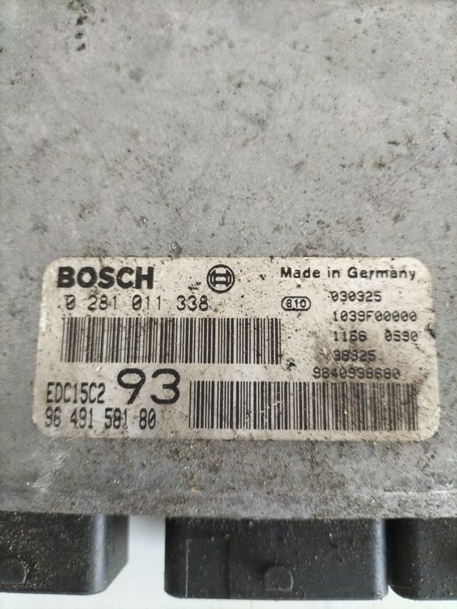 Centralita motor Peugeot 406 2.0 HDI
Referencia original : 9649158180
Referencia Bosch : 0281011338