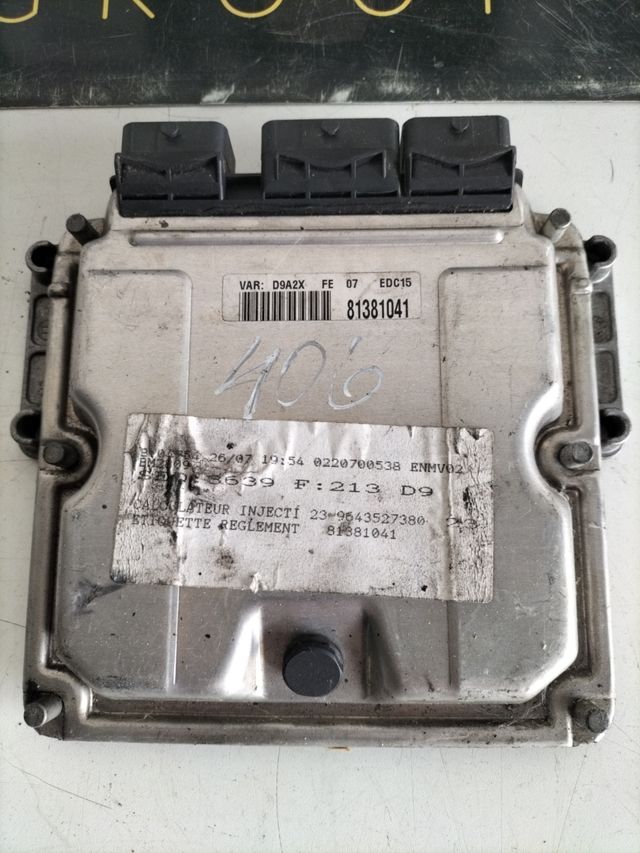 Centralita motor Peugeot Citroën / peugeot 406
Referencia original : 9643527380
Referencia Bosch : 0281010593