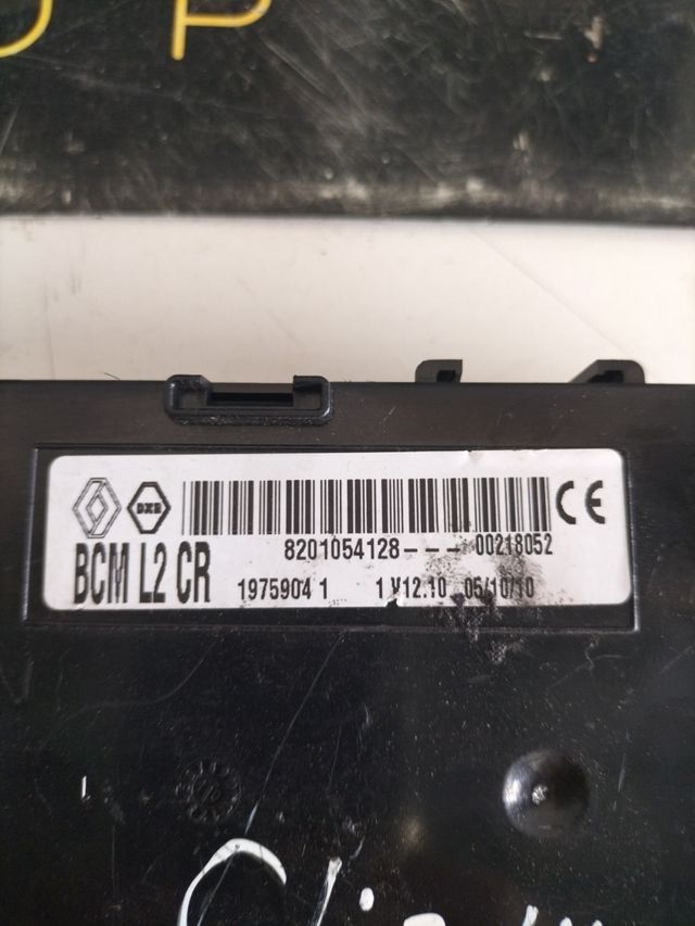 Kit de arranque Renault Clio 3 1.5dci
centralita motor Delphi referencia : 8200911560 - 8200909666 DCM1.2
Bcm L2 CR referencia : 8201054128