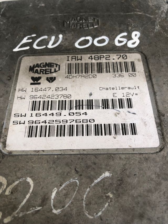 Centralita motor magneti marelli
Referencia original : 9642423780 / 9642597680 /
Referencia Magneti Marelli : IAW48P270