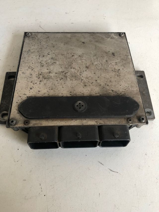 Centralita motor magneti marelli
Referencia original : 9642423780 / 9642597680 /
Referencia Magneti Marelli : IAW48P270