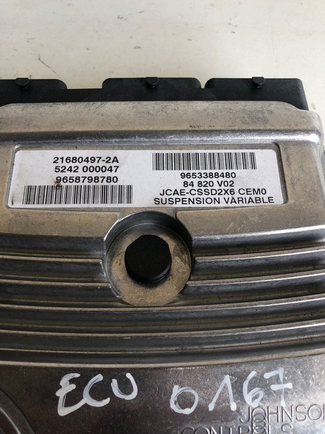 Centralita motor peugeot 407 2.7 HDI
Referencia original : 9658798780 / 9653388480