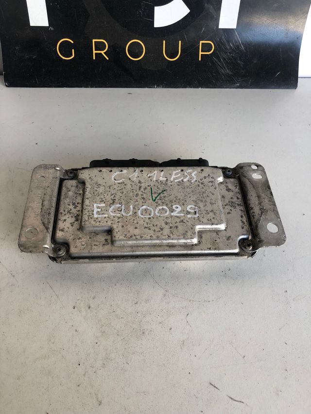 Centralita motor Bosch Citroen C 1/ Peugeot 107  Referencia original : 0261208702 / 896610h022