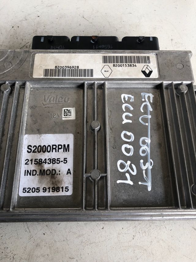 Centralita motor valeo Renault twingo  Referencia original : 8200396928 / 8200153834