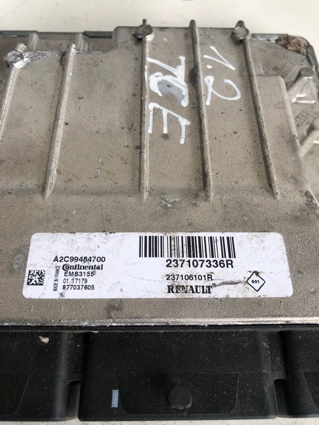 Centralita motor Renault scenic IV 1.2 tce
Referencia original : 237107336R / 237106101R
EMS3155 A2C99484700 