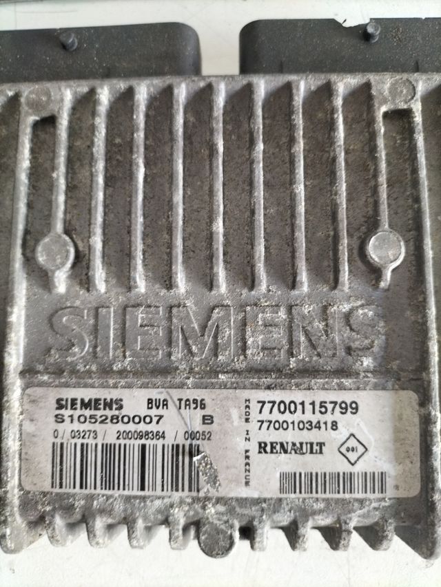 Centralita de caja de cambio automático Renault
Referencia original : 7700115799
Referencia Siemens : S 105280007