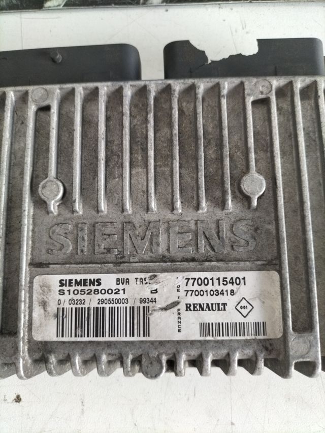 Centralita de caja de cambios automatico Renault
Referencia original : 7700115401
Referencia Siemens : S105280021