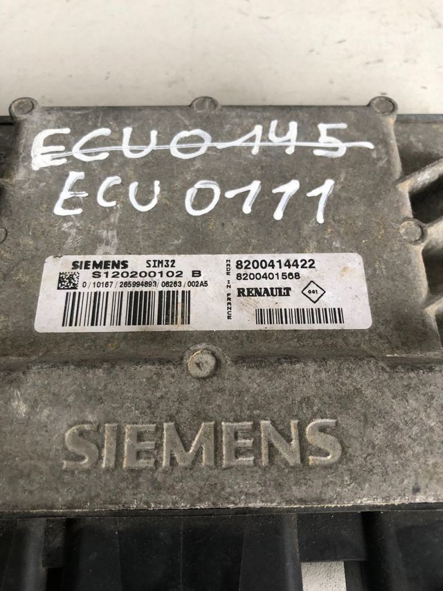 Centralita motor Renault modus / clio 1.2 16v Gasolina S120200102
Referencia original : 8200414422
Referencia Siemens : S120200102