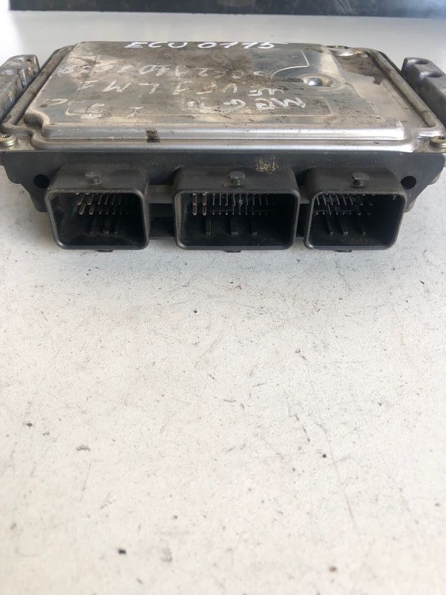 Centralita motor Renault megane II 1.9 dci
Referencia original : 8200305678
Referencia Bosch : 0281011276