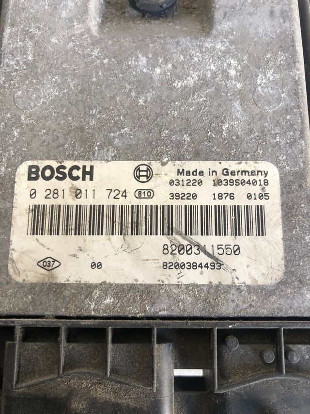 Centralita motor Renault espace IV 2.2 dci
Referencia original : 8200311550
Referencia Bosch : 0281011724