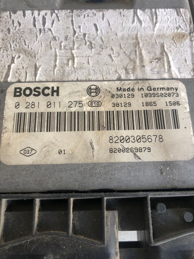 Centralita motor Renault megane II 1.9 dci
Referencia original : 8200305678
Referencia Bosch : 0281011275