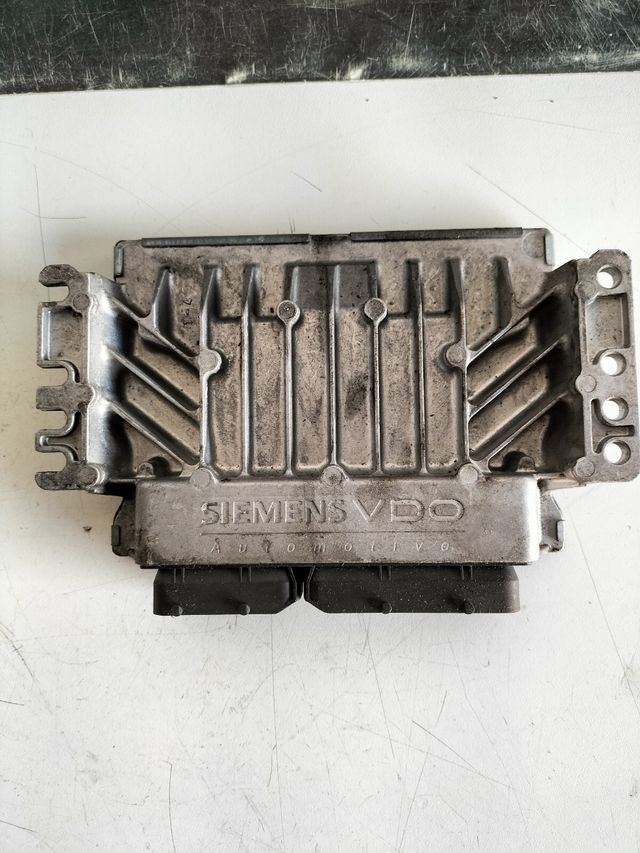 Centralita motor Mini siemens VDO
Referencia original : 1214-7545789-01
Referencia siemens : S122237002