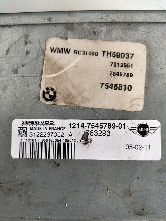 Centralita motor Mini siemens VDO
Referencia original : 1214-7545789-01
Referencia siemens : S122237002