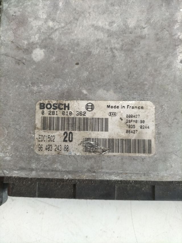 Centralita motor Peugeot 306 / Citroën Referencia Bosch : 0281010362 / EDC15C2 / Referencia original : 9640324380