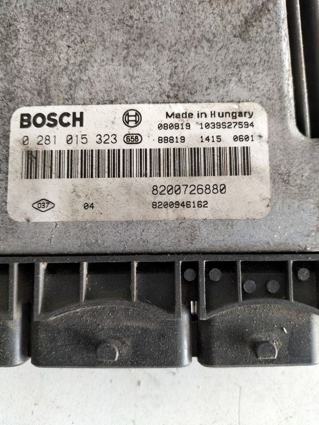 Centralita motor Renault laguna III 2.0DCi Referencia original : 8200726880 Referencia Bosch : 0281015323