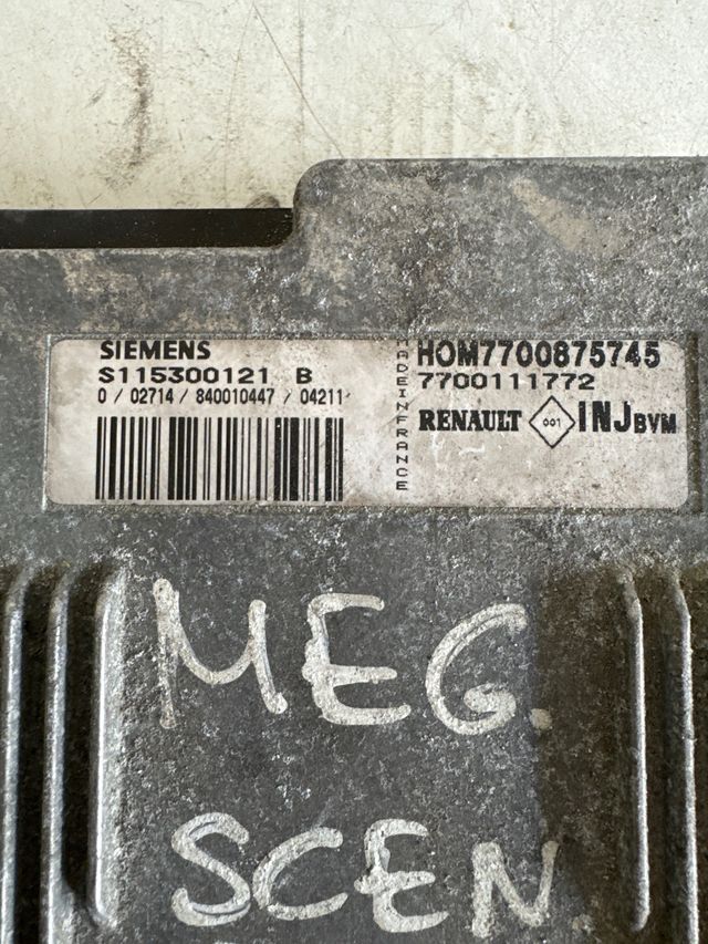 Centralita motor Siemens Renault megane scenic I Referencia original : 7700875745 / 7700111772 / Referencia Siemen : S115300121