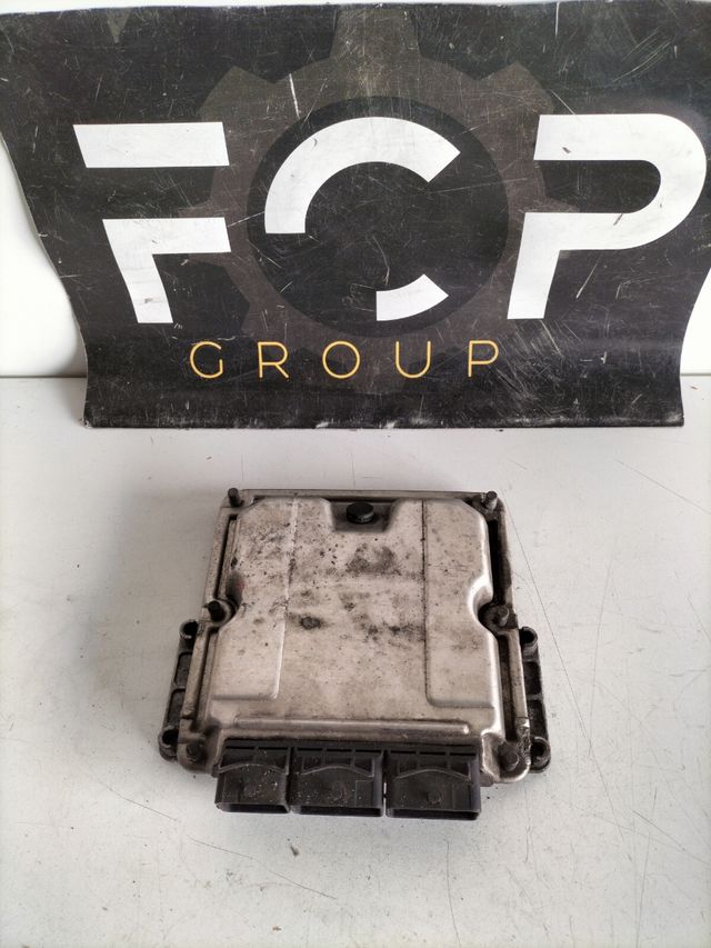 Centralita motor Renault Espace III 2.2 DCi Referencia BOSCH : 0281001999 Referencia Renault : 7700104407
