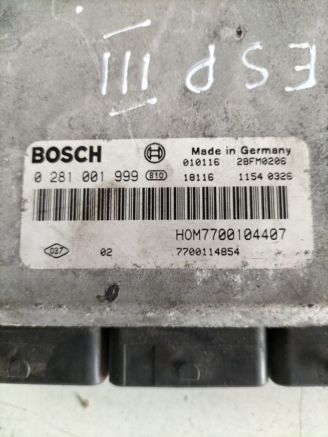 Centralita motor Renault Espace III 2.2 DCi Referencia BOSCH : 0281001999 Referencia Renault : 7700104407