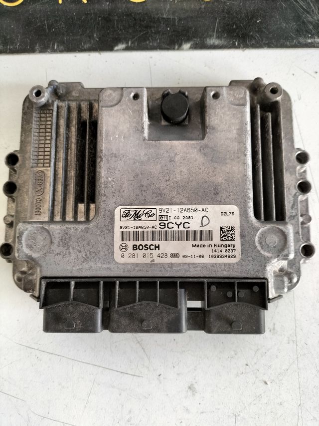 Centralita motor Ford Fiesta V 1.6 Hdi Referencia Bosch : 0281015428 9V21-12A650-AC