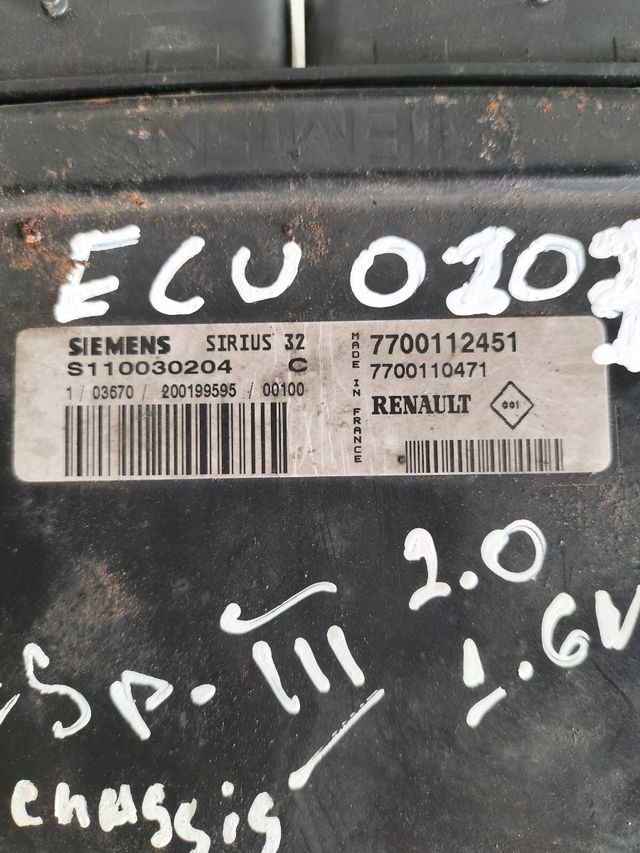 Centralita motor Renault Referencia original : 7700112451 - 770011471 Referencia siemens : S110030204 Sirius 32