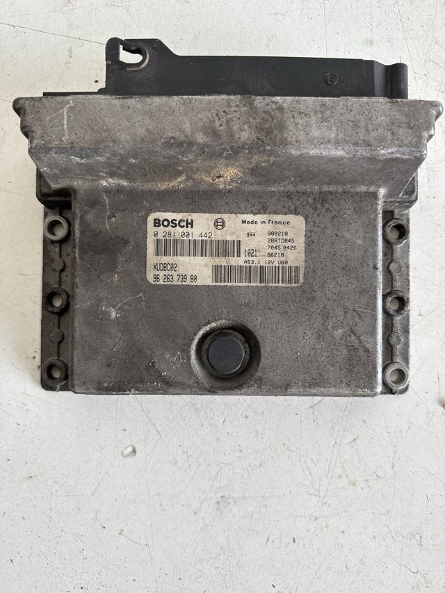 Centralita motor uce Peugeot 806 /Citroen evasion bosch Referencia Bosch : 0281001442 Referencia original : 9626373980