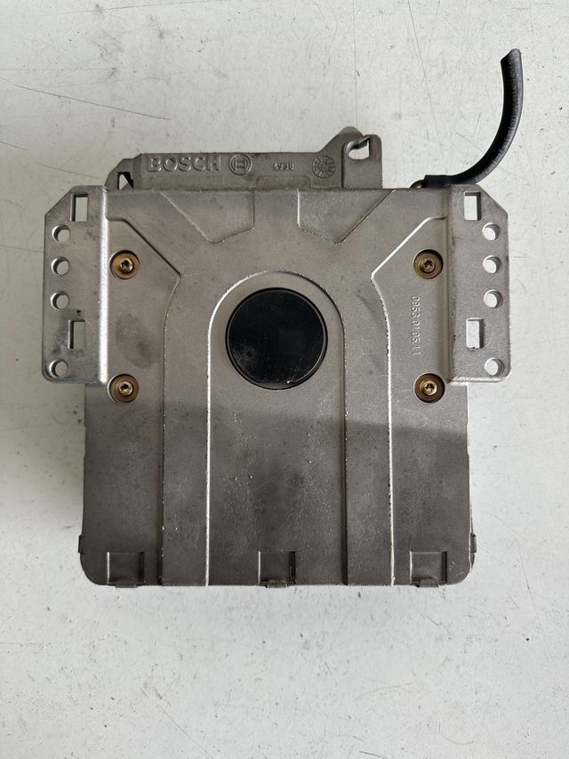 Centralita motor uce Peugeot Citroen bosch Referencia Bosch : 0261200813 Referencia original : 9630421380