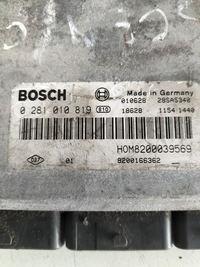 Centralita motor Renault Referencia Bosch : 0281010819 Referencia original : 8200039569 - 8200166362