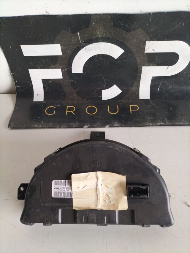Cuadro de instrumentos Citroën C2 1.4 VTS gasolina caja de cambio automatico Referencia original : 9660225980