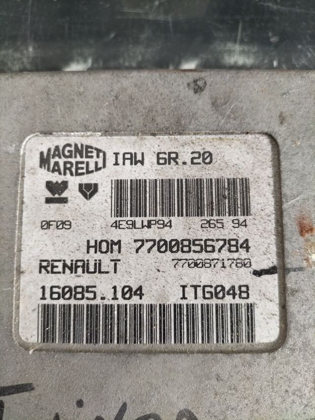 Centralita motor Renault Twingo 1 Referencia original : 7700856784 - 7700871780 Magneti Marelli : IAW 6R.20 16085.104 ITG048