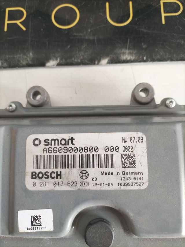 Centralita motor Smart 0.8 CDI Referencia Bosch : 0281017623 Referencencia original : A6609000800