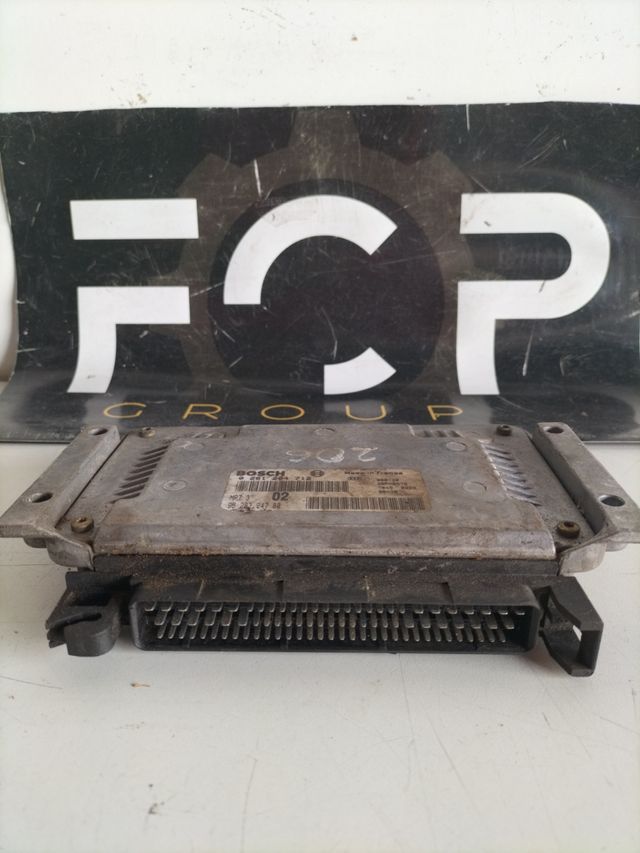 Centralita motor PEUGEOT 206 Referencia original : 9628324780 Referencia Bosch : 0261204712