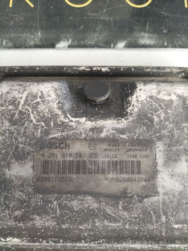 Centralita motor Renault clio 1.9 DTI Referencia original : 8200049304 Referencia Bosch : 0281010501