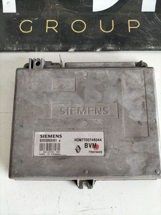 Centralita motor Renault Referencia original : 7700746044 - 7700744412 Referencia Siemens : S101263101