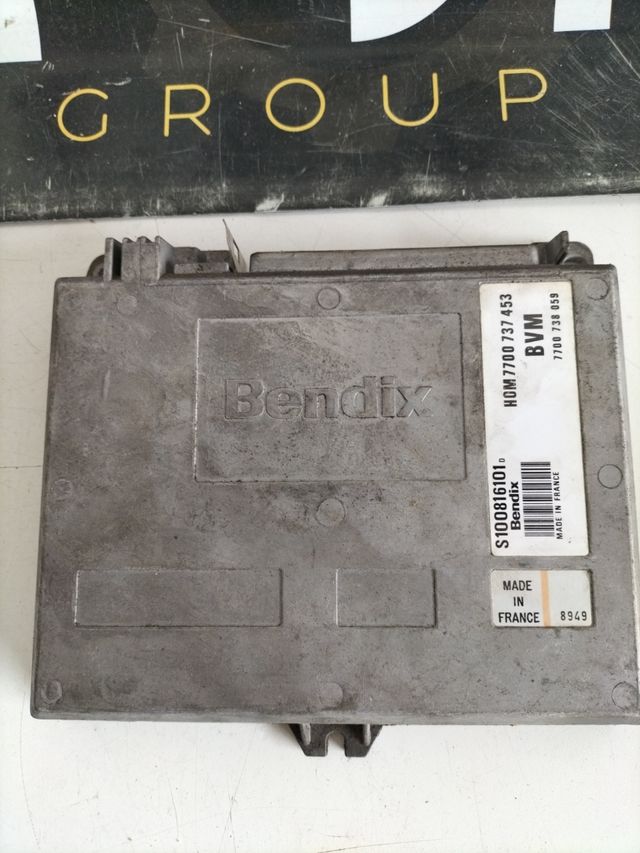 Centralita motor Renault R25 2.0 GTX Referencia original : 7700737453 - 7700738059 Referencia Bendix - Siemens : S100816101