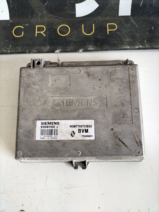 Centralita motor renault R19 Referencia original : 7700731802 - 7700859511 Referencia Siemens : S100811102