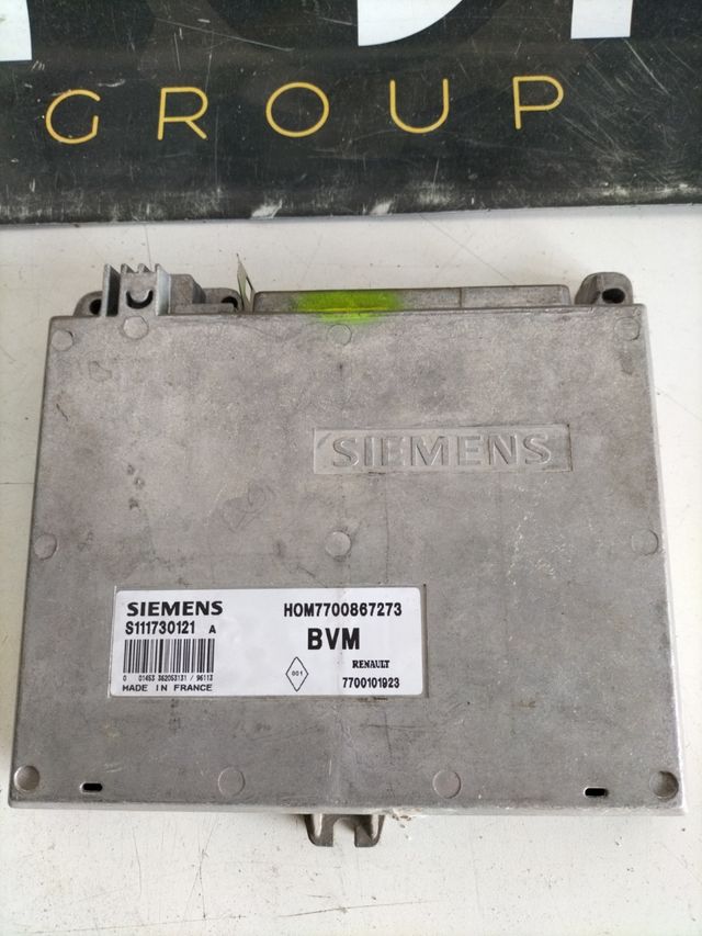 Centralita motor Renault Referencia original : 7700867273 - 7700101923 Referencia Siemens : S111730121