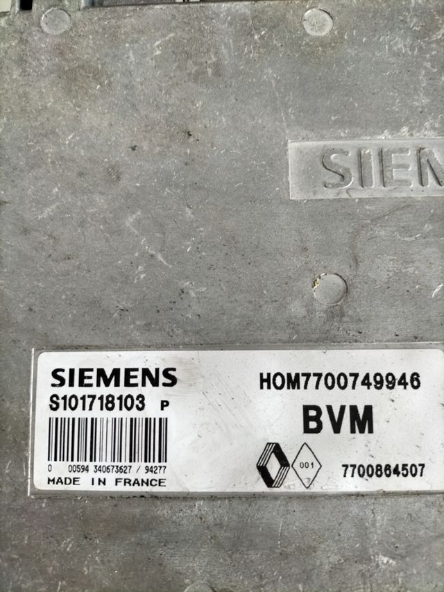 Centralita motor Renault Referencia original : 7700749946 - 7700864507 Referencia Siemens : S101718103