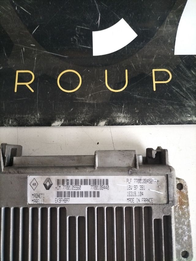 Centralita motor Renault Twingo 1 1.2 gasolina Reforiginal : 7700105560 - 7700108440 - 7700108452