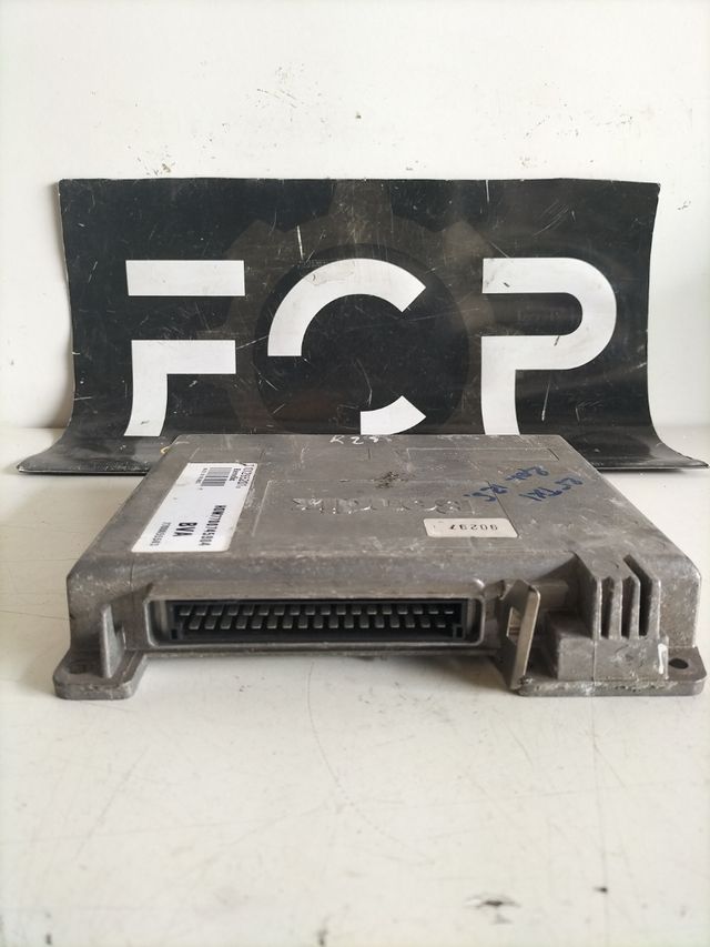 Centralita motor Renault R21 / R25 2.0 txi 12 v Referencia original : 7700745984 - 770085563 Referencia Siemnens / Bendix : S101265201