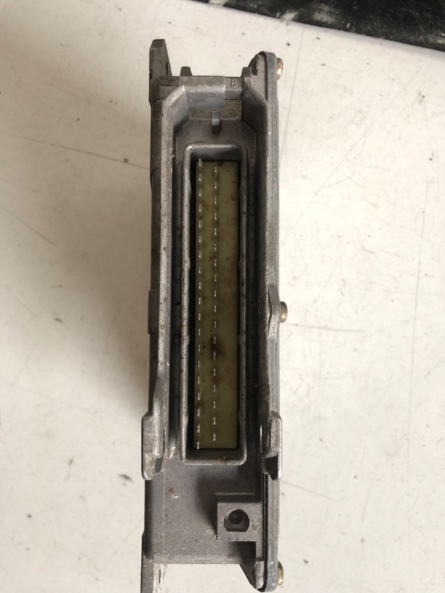 Centralta motor Citroen Xantia 2.0 gasolina Referencia original : 9624518180 Referencia Bosch : 0261204066