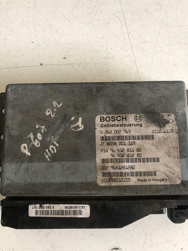 Centralita cambio automaticoPeugeot 607 2.2 Hdi Referencia original : 9641281180 - 9641281280 - 9641281280 Referencia Bosch : 0260002767